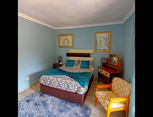 3 BEDROOM GUEST HOUSE FOR SALE IN PENDALE